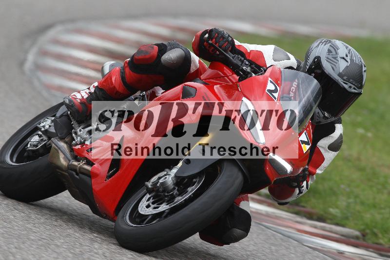 Archiv-2025/10 23.04.2025 Cornu Master School ADR/rot-rouge/27